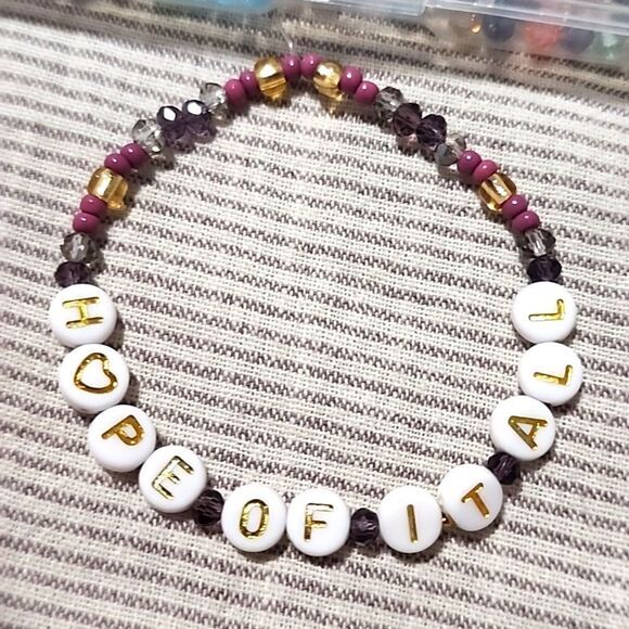 Taylor Swift Friendship Bracelet - Picture 1 of 2